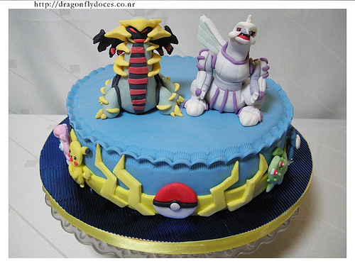 http://pocketmonsters.co.il/wp-content/uploads/2011/09/pokemon-cake-dragonfly.jpg