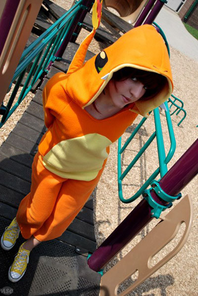 http://pocketmonsters.co.il/wp-content/uploads/2011/10/pokemon-costume-charmander.jpg