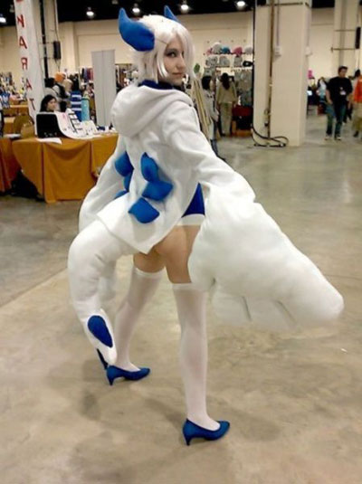 http://pocketmonsters.co.il/wp-content/uploads/2011/10/pokemon-costume-lugia1.jpg